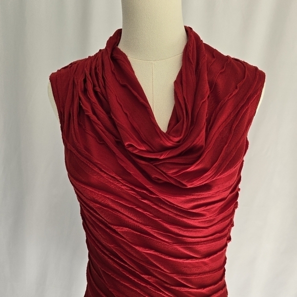 Max Studio Ruched & Textured Stretch Red Sleeveless Cowl Neck Sheath Dress Sz. S - Picture 3 of 10